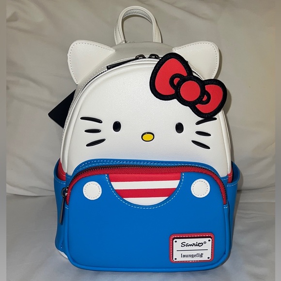 ❤️Hello Kitty Loungefly Exclusive Mini Backpack❤️ - Picture 1 of 5